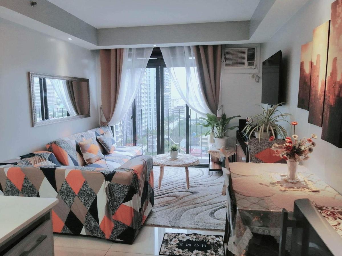2 Bedroom Portovita Tower 12-A 马尼拉 外观 照片