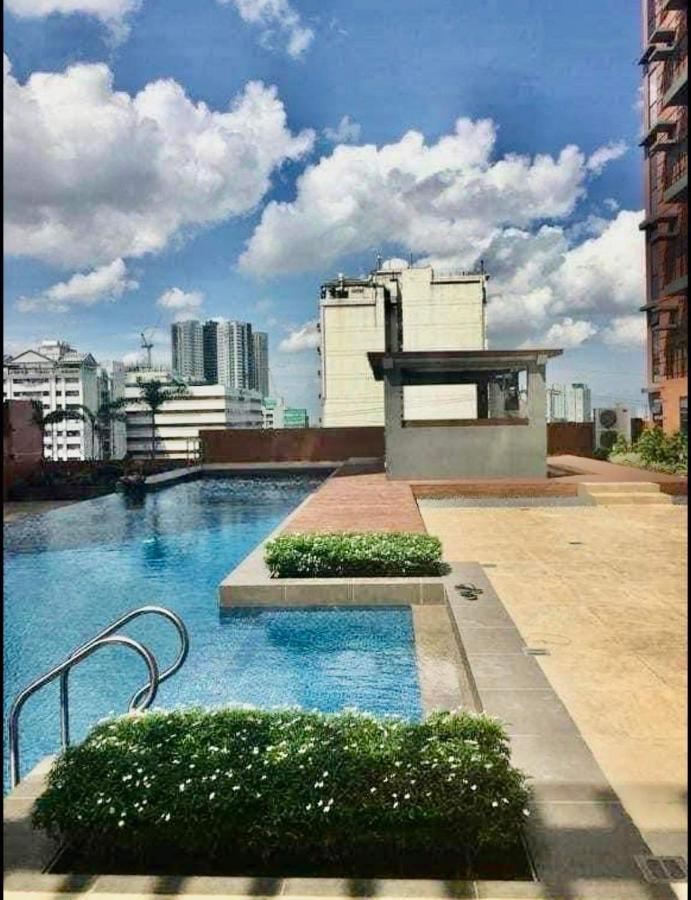 2 Bedroom Portovita Tower 12-A 马尼拉 外观 照片